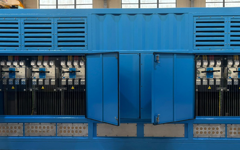 Load disconnector dubai diesel generator 01.jpg